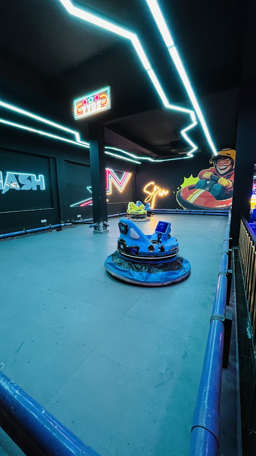 Dash and Spin bumper cars glowing arena